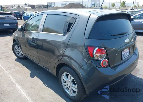 2016 Chevrolet Sonic Lt Auto z USA, uszkodzony, nr VIN 1G1JC6SH3G4142128